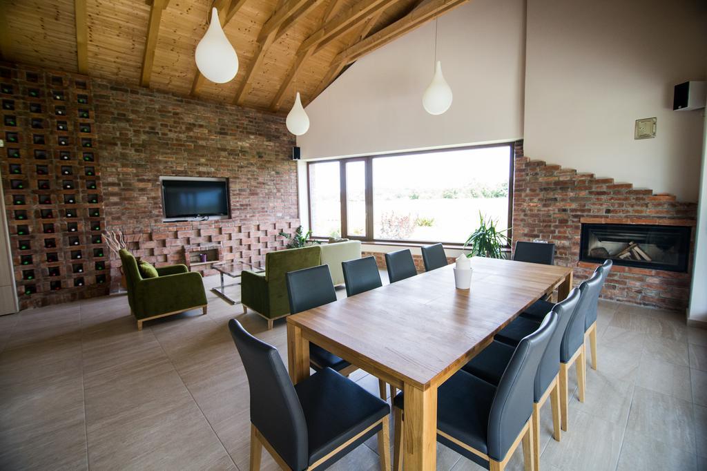Oeregtoelgy Vendeghaz Villa Szár Exteriör bild